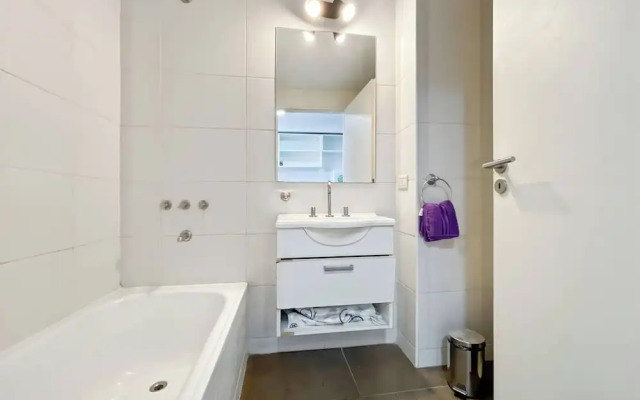 Studio Center Gymm Pool U138