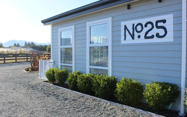 “No.25”Stand alone guest studio unit