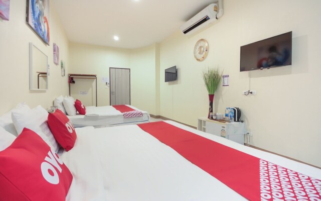 OYO 1134 Baan Zarn Guesthouse