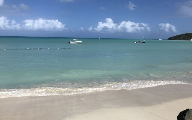 Dickenson Bay Oasis Antigua Village