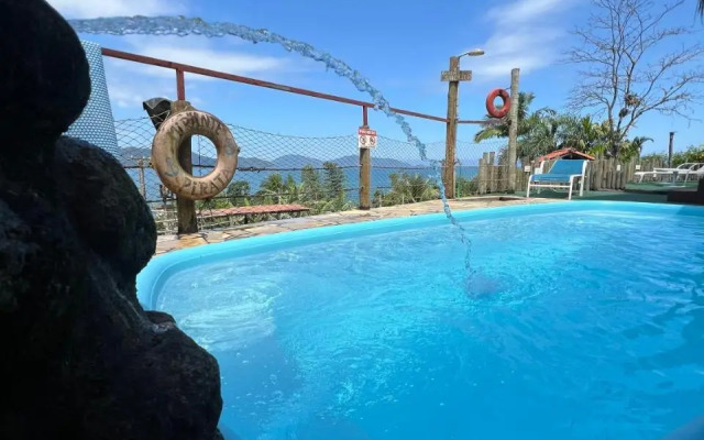 Mirante do Pirata Suítes Bed and Breakfast