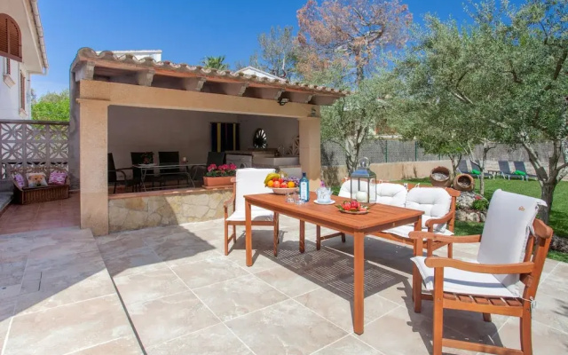 Roses in Alc dia With 4 Bedrooms and 2 Bathrooms - Villas_and_Bungalows in Alcudia - Photo 3