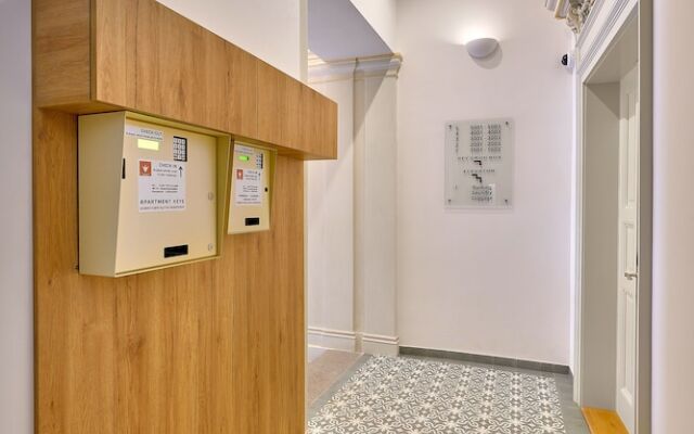 DownTown Suites Rubesova