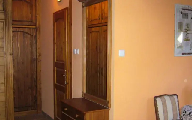 Club Leonardo Étterem És Panzió