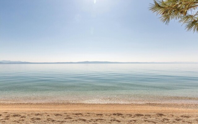 Amazing Home in Tucepi With Wifi and 1 Bedrooms