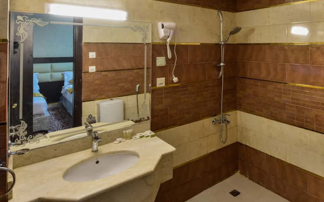 Bader Al Marsa Hotel