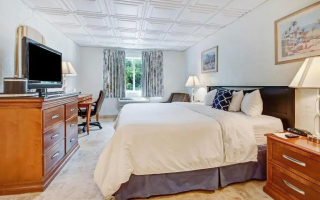 Key Largo Inn