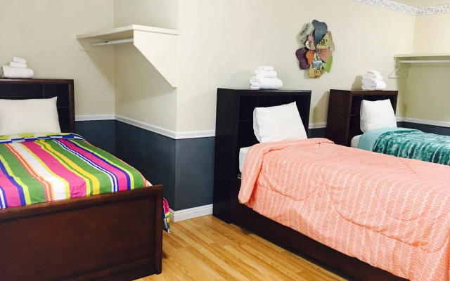 Traveler's Bed & Breakfast Hostel