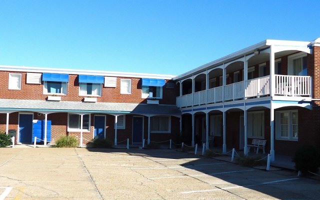Colonial Inn Motel