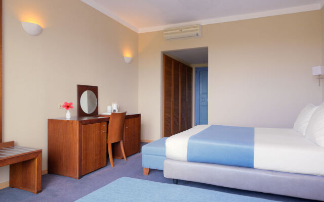 Lakitira Suites