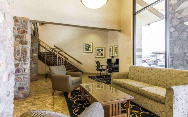 Navajoland Hotel of Tuba City