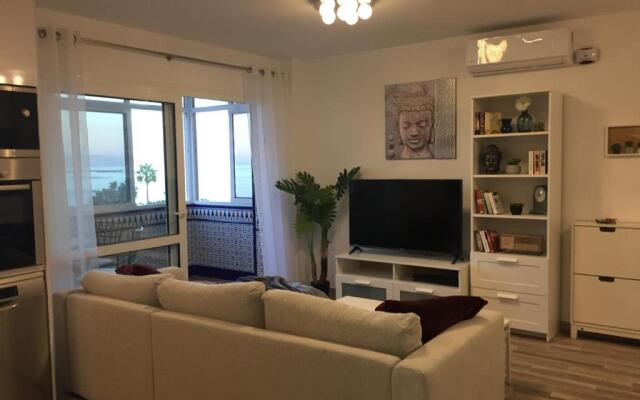 Luxury beachfront apartment in Benalmadena Costa