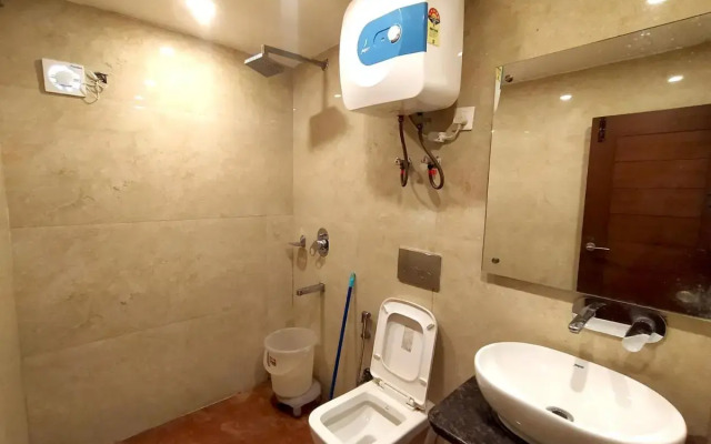 Hotel Samrat | On Mall Road with complimentary Parking