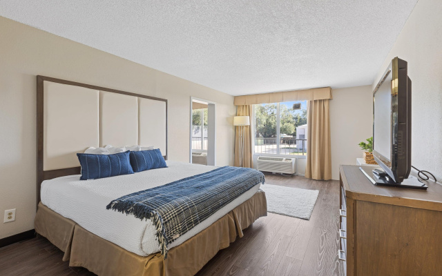 Ramada by Wyndham Houma