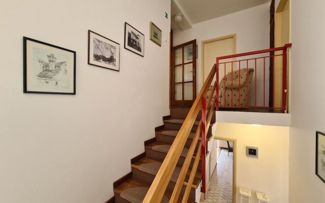 Apartment 743