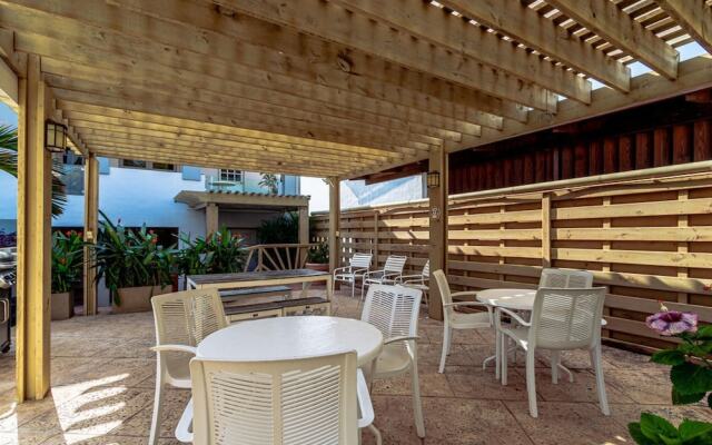 Quiet Cozy Central Close to the Beach Pool