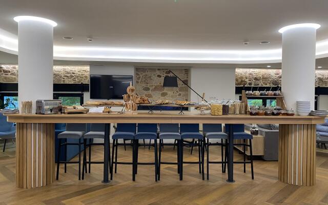 NLH MONASTIRAKI - Neighborhood Lifestyle Hotels