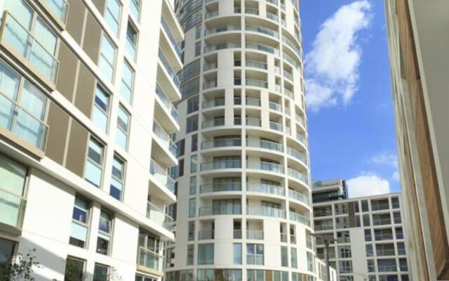 SACO London Canary Wharf
