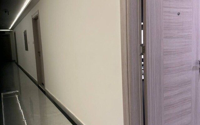 Privet Apartment 37 for Three Near Downtown Kh&sh