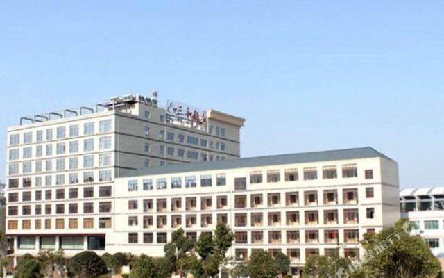 Sanhe Hotel