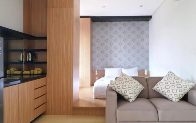 Plaza 54 Residence (Vaccinated Staff)