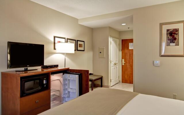 Holiday Inn Express and Suites Guelph