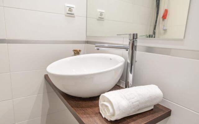 Letmalaga Victoria Garden