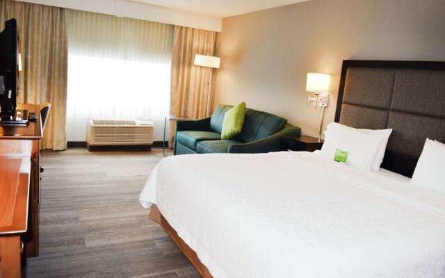 Hampton Inn & Suites By Hilton Calgary- University Northwest