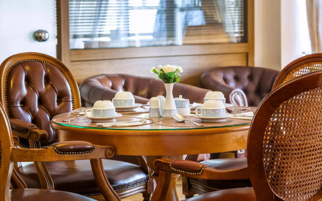 Minerva Premier Hotel