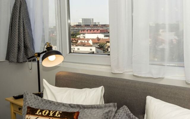 Studio L by MRG Apartments