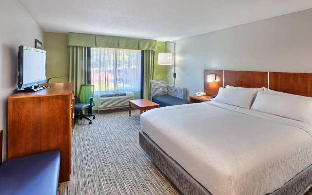 Holiday Inn Express & Suites Raleigh North - Wake Forest by IHG
