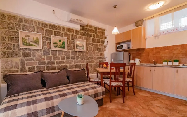 Apartments Bigovo Veljic