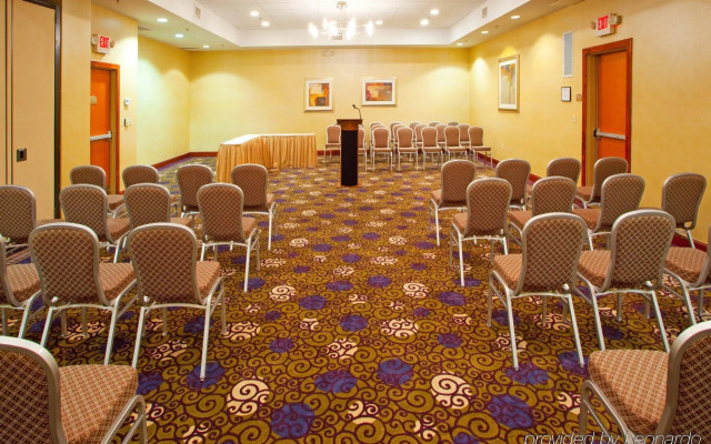 Holiday Inn Manassas - Battlefield by IHG