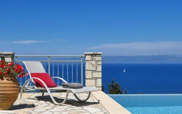 Thanelli in Paxi With 2 Bedrooms and 1 Bathrooms