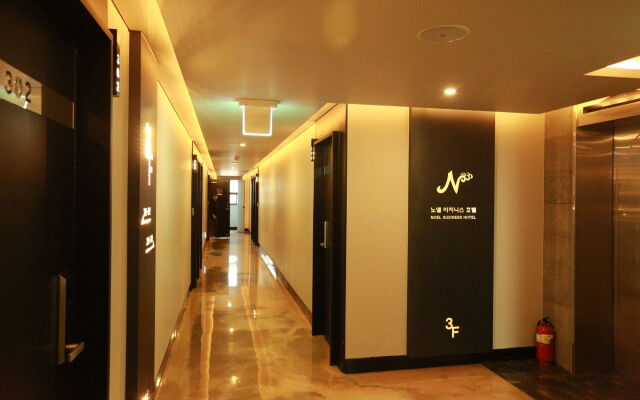Noel Business Hotel