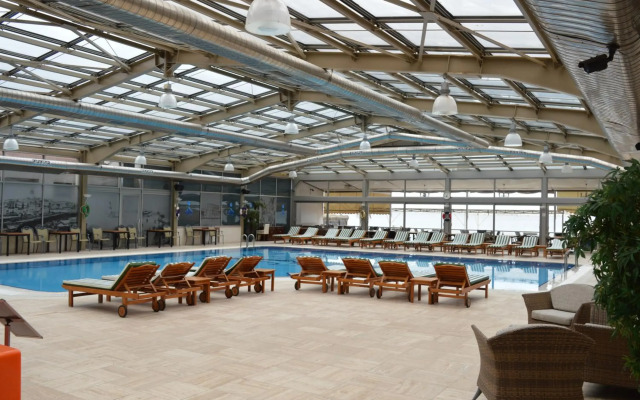 Blue World Hotel