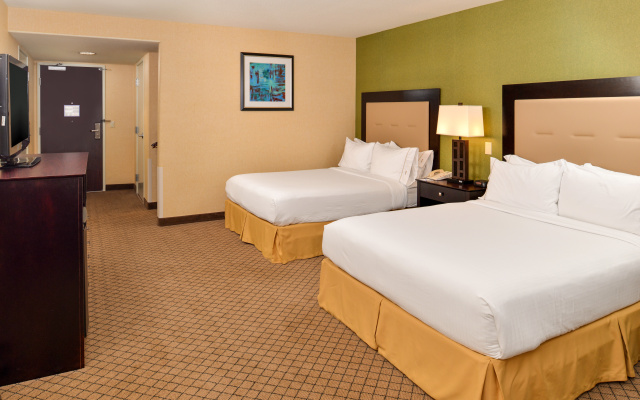 Holiday Inn Express Sacramento Airport Woodland by IHG