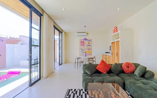 Stylish Private Pool Villa in Pererenan