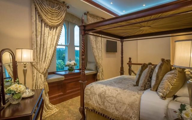 Kilronan Castle Hotel & Spa