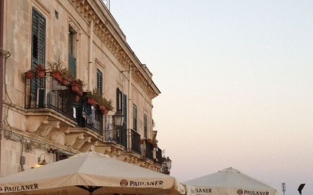 MedFlats Sea View Apartments in Ortigia