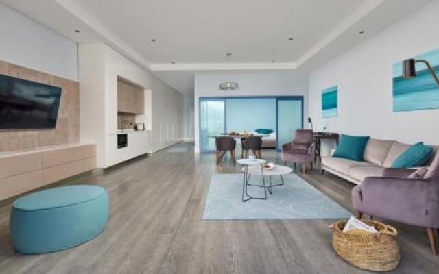 La Perla Hotel & Villas