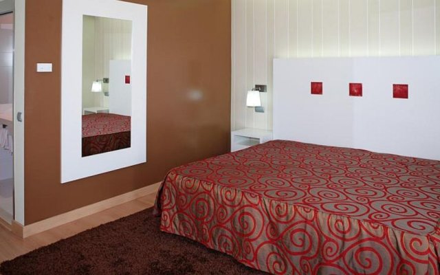 Отель Cristal Praia Resort & Spa