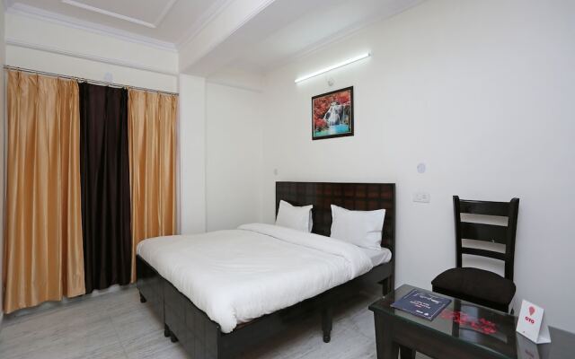 OYO 9103 Home 4BHK Pinewood Valley