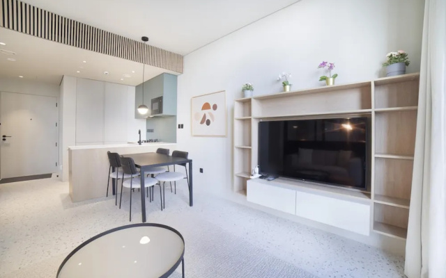 Executive Apartment at Upside Living Business Travel Ready