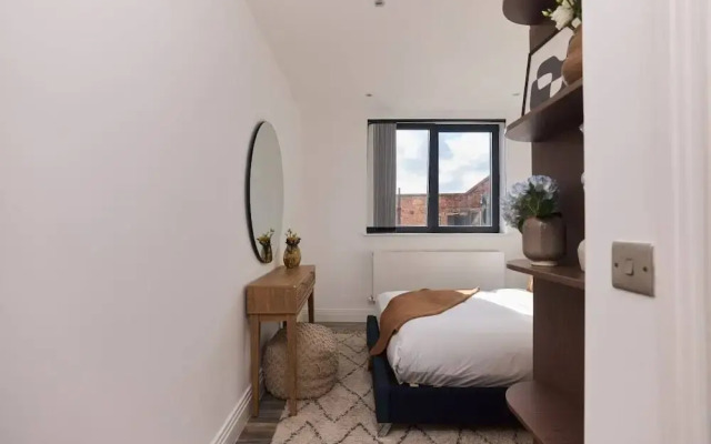 The Harlesden Place - Modern 3bdr Flat With Balcony