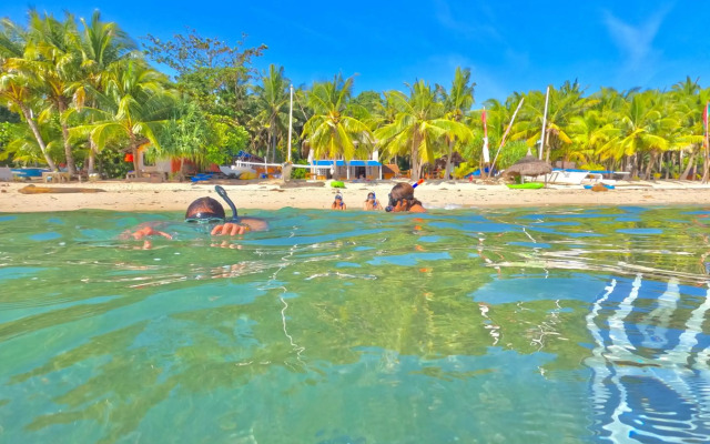 Coco Grove Beach Resort
