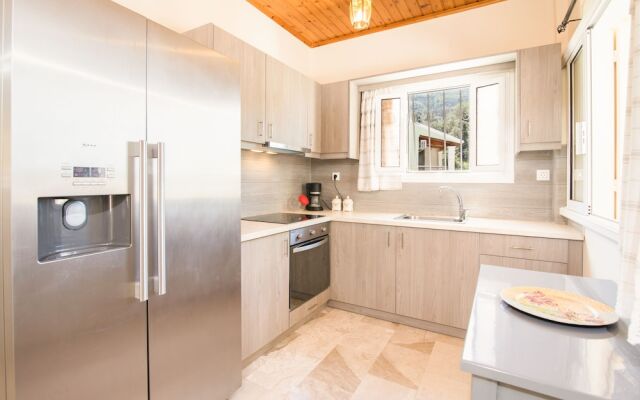 Kadith Apartments by CorfuEscapes