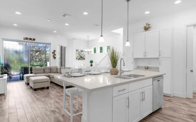 Upstay: Family-friendly 5BR Home Near Disney