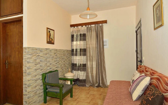 Iliana Apartments