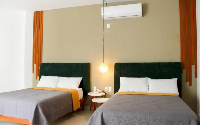 Acacia Hotel